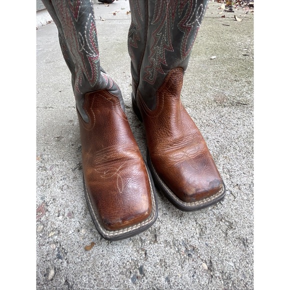 ARIAT WOMEN'S DELILAH WESTERN BOOTS - BROAD SQUARE TOE‎ Women's 8B - Picture 4 of 10